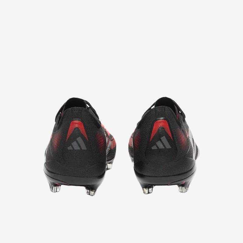 נעלי כדורגל חצי מקצועיות אדידס Predator Pro FG