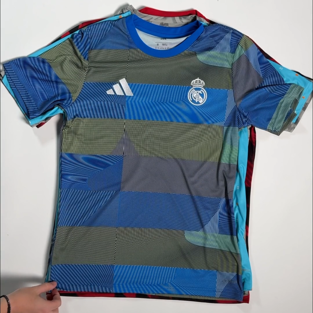 חולצות אימון וקדם משחק